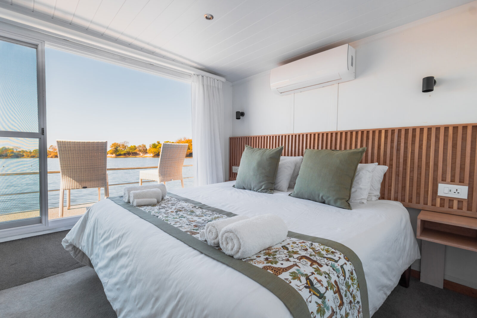Chobe-Princess_Superior-Cabin-498-1600×1067